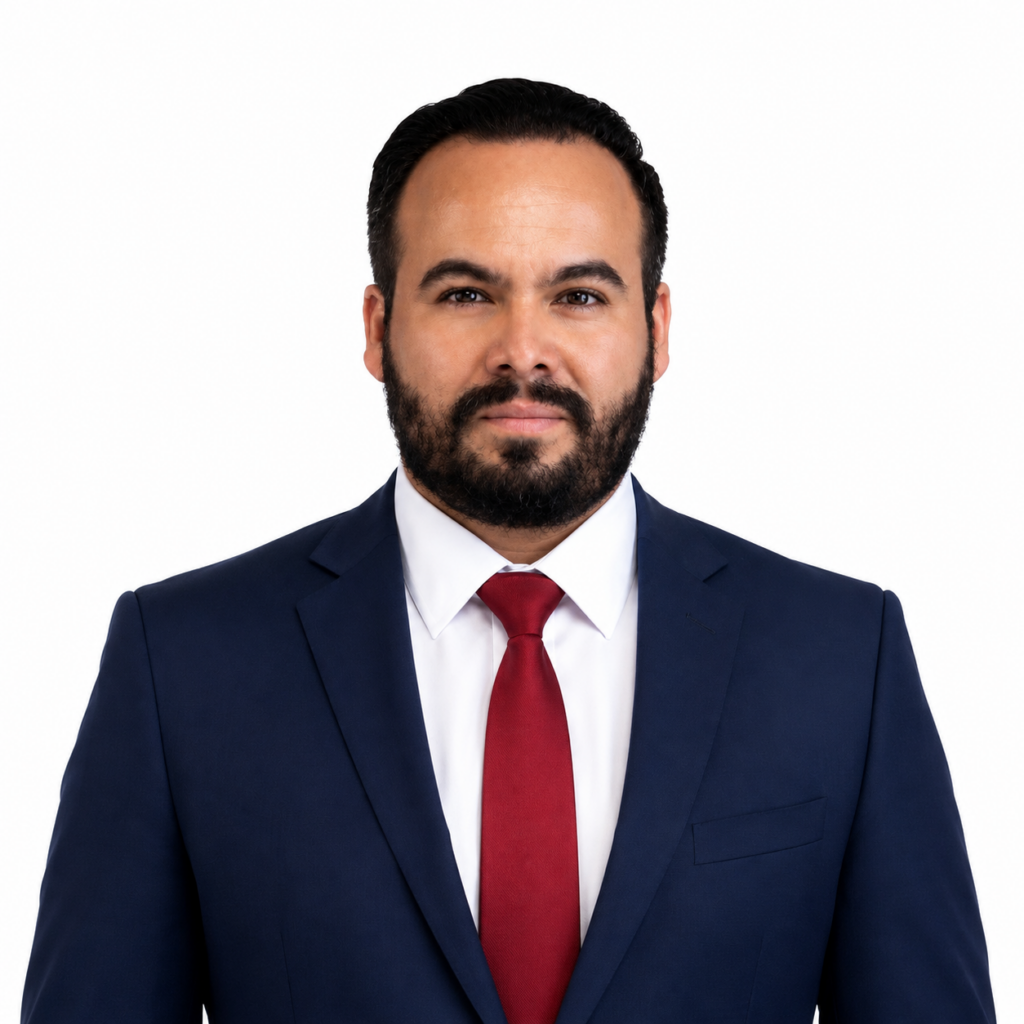 Dr. Omar Chávez Campos